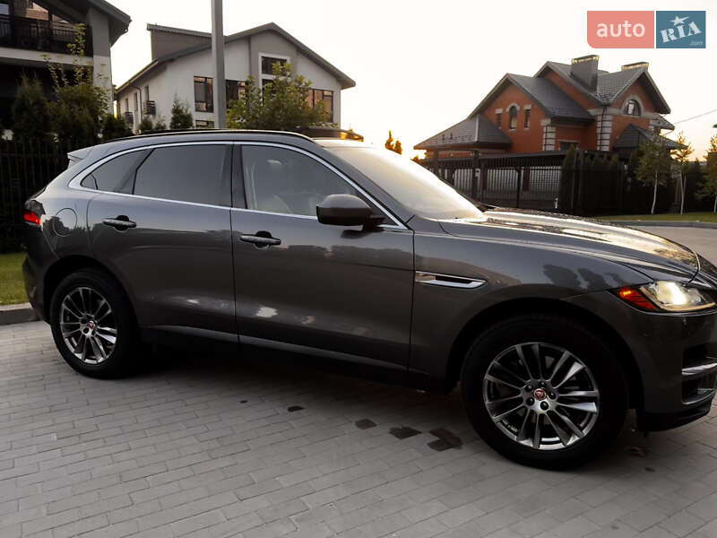 Позашляховик / Кросовер Jaguar F-Pace 2017 в Кременчуці