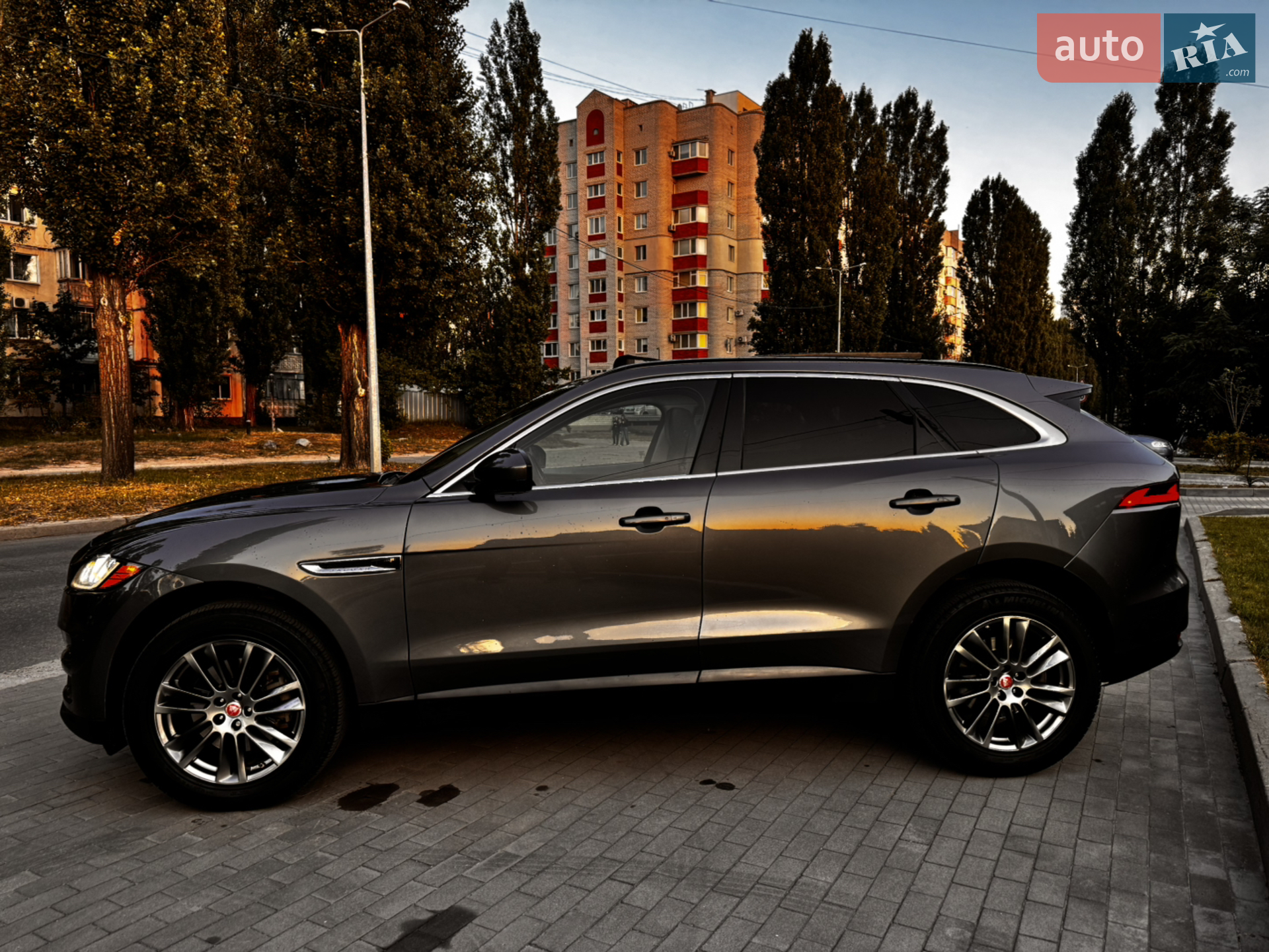 2017 Jaguar F-Pace - мініатюра 56