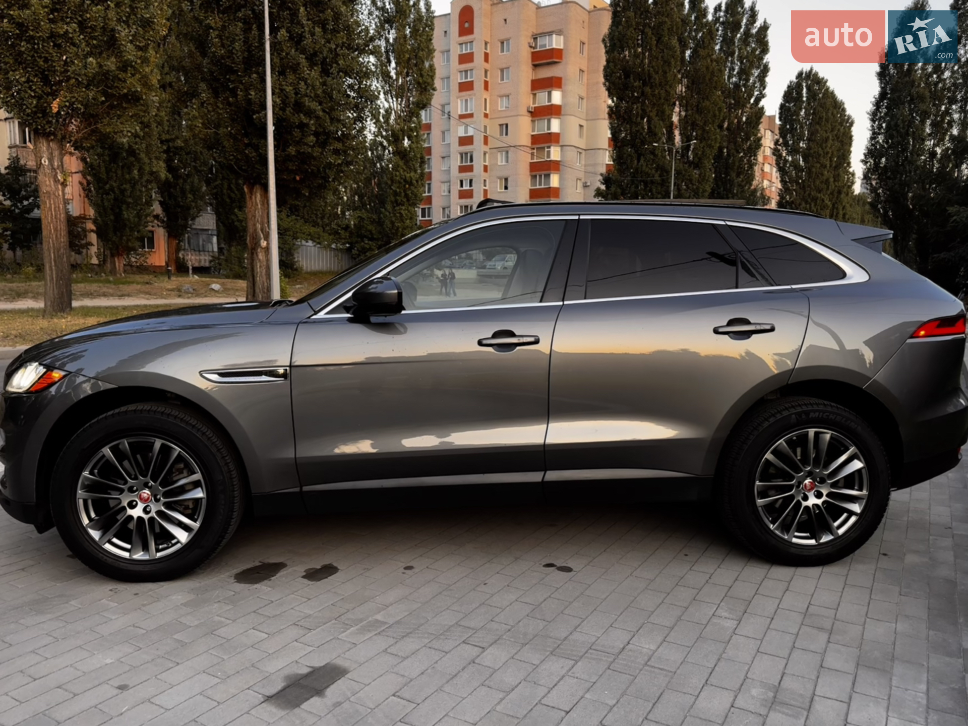 2017 Jaguar F-Pace - мініатюра 55