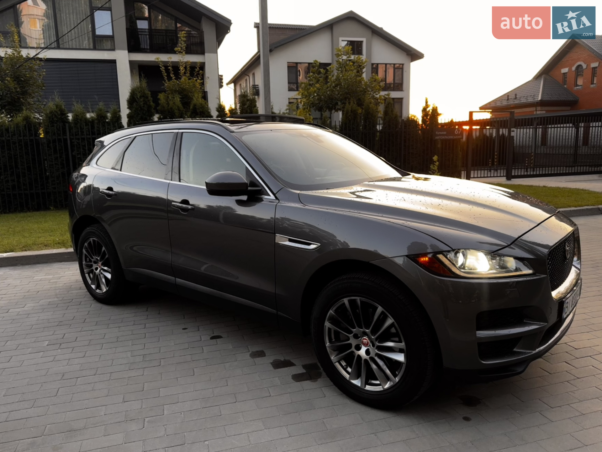 2017 Jaguar F-Pace - мініатюра 61