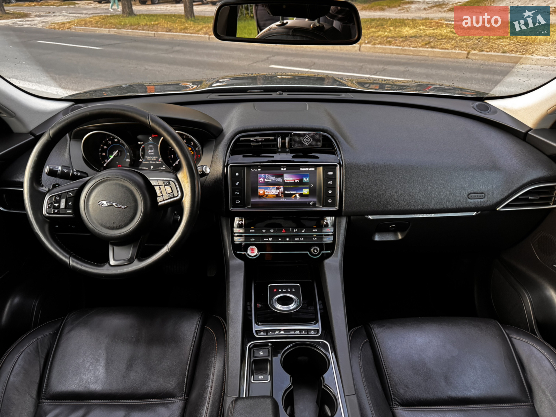 2017 Jaguar F-Pace - мініатюра 93