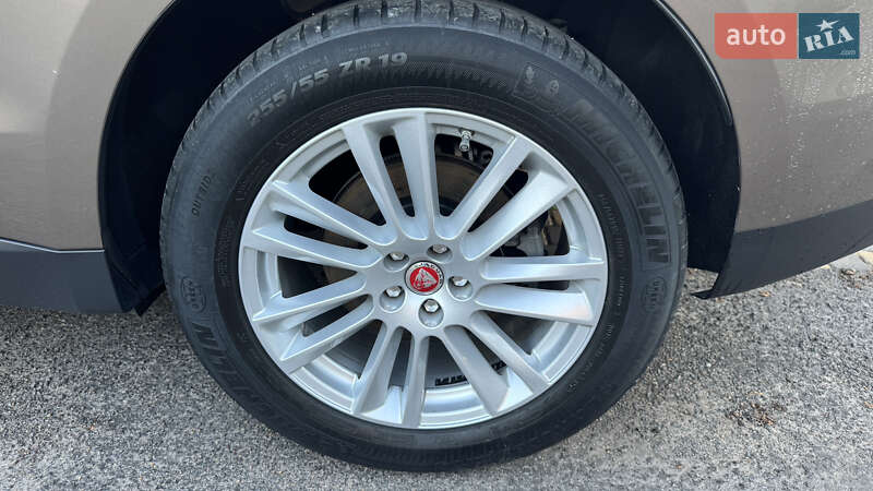 Позашляховик / Кросовер Jaguar F-Pace 2016 в Одесі