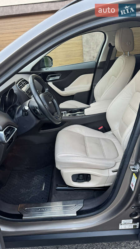Позашляховик / Кросовер Jaguar F-Pace 2016 в Одесі
