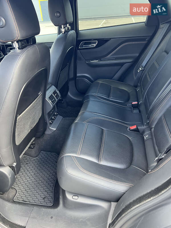 Внедорожник / Кроссовер Jaguar F-Pace 2018 в Киеве фото 9 Внедорожник / Кроссовер Jaguar F-Pace 2018 в Киеве