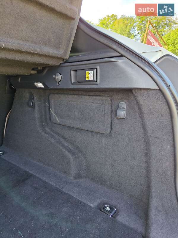 Позашляховик / Кросовер Jaguar F-Pace 2016 в Герці