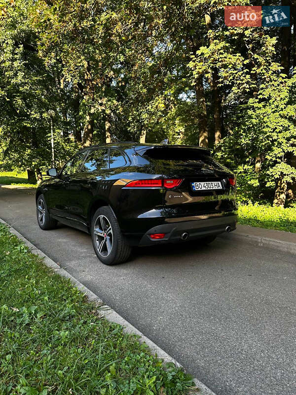Позашляховик / Кросовер Jaguar F-Pace 2017 в Києві