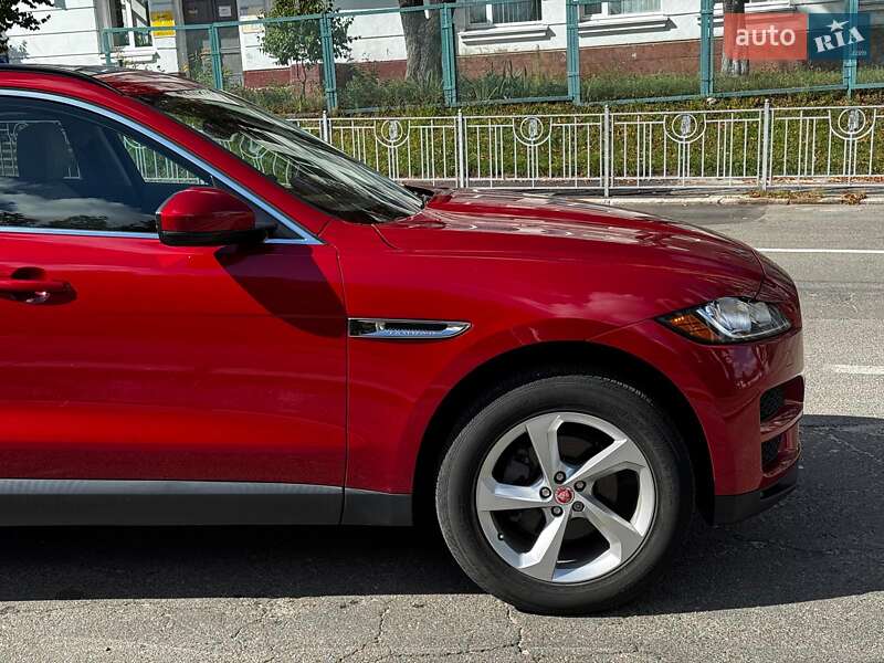 Позашляховик / Кросовер Jaguar F-Pace 2018 в Києві