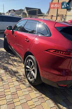 Внедорожник / Кроссовер Jaguar F-Pace 2016 в 