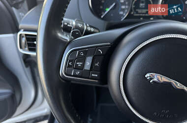 Позашляховик / Кросовер Jaguar F-Pace 2017 в 