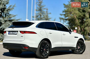 Позашляховик / Кросовер Jaguar F-Pace 2017 в 