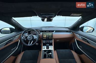 Внедорожник / Кроссовер Jaguar F-Pace 2023 в 