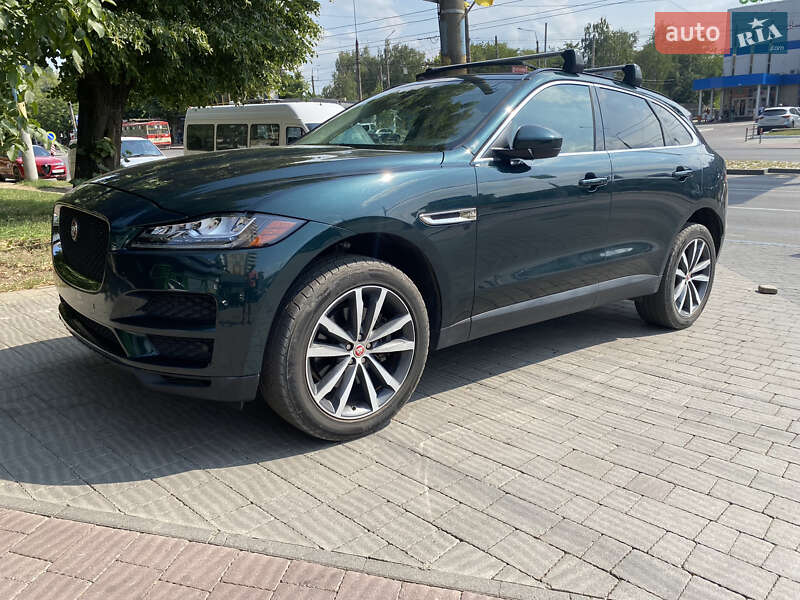 Позашляховик / Кросовер Jaguar F-Pace 2017 в Чернівцях