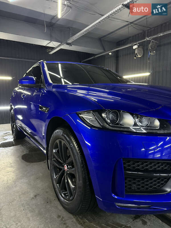 Позашляховик / Кросовер Jaguar F-Pace 2017 в Києві