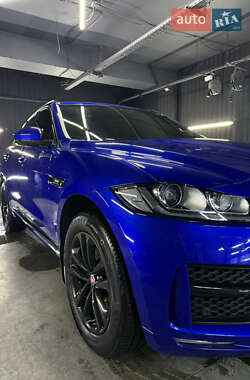 Позашляховик / Кросовер Jaguar F-Pace 2017 в 