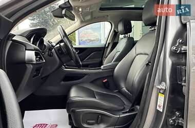 Внедорожник / Кроссовер Jaguar F-Pace 2018 в 