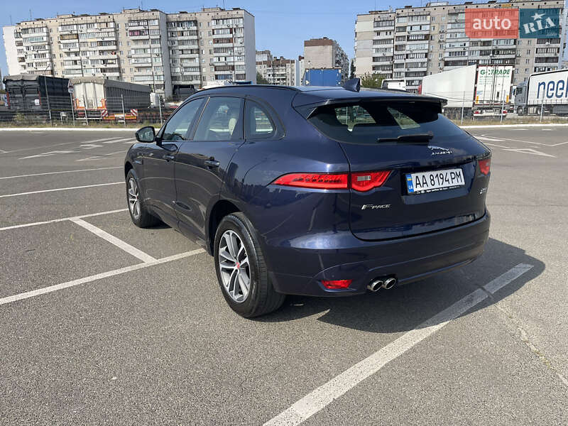 Позашляховик / Кросовер Jaguar F-Pace 2016 в Києві