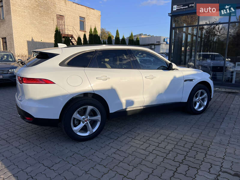 Позашляховик / Кросовер Jaguar F-Pace 2018 в Нововолинську