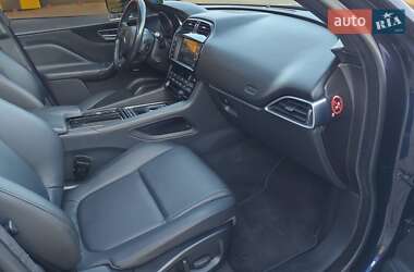Позашляховик / Кросовер Jaguar F-Pace 2018 в 