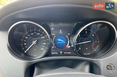 Внедорожник / Кроссовер Jaguar F-Pace 2019 в  фото 11 Внедорожник / Кроссовер Jaguar F-Pace 2019 в
