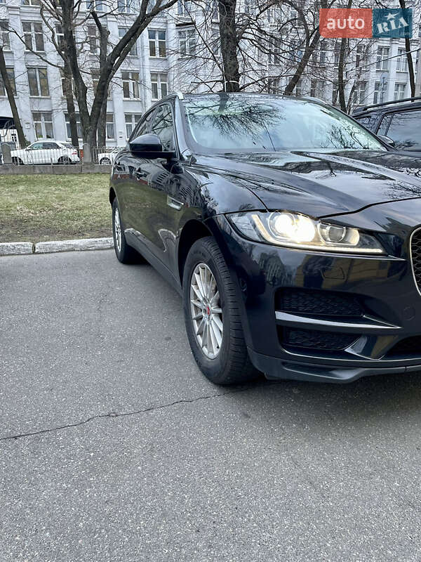 Внедорожник / Кроссовер Jaguar F-Pace 2016 в Киеве