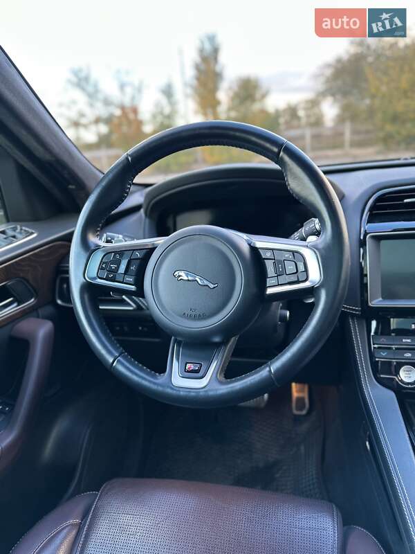 Позашляховик / Кросовер Jaguar F-Pace 2018 в Южноукраїнську фото 46 Позашляховик / Кросовер Jaguar F-Pace 2018 в Южноукраїнську