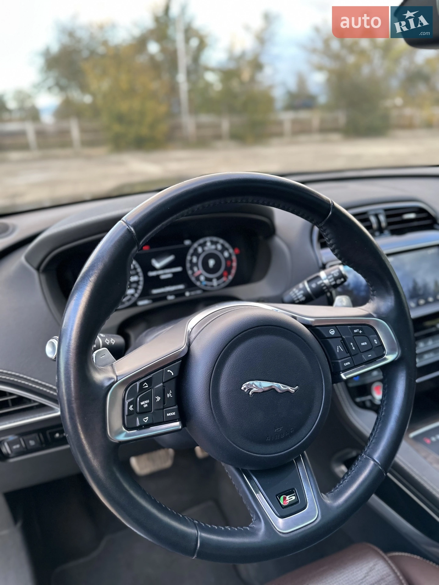 2018 Jaguar F-Pace - мініатюра 58