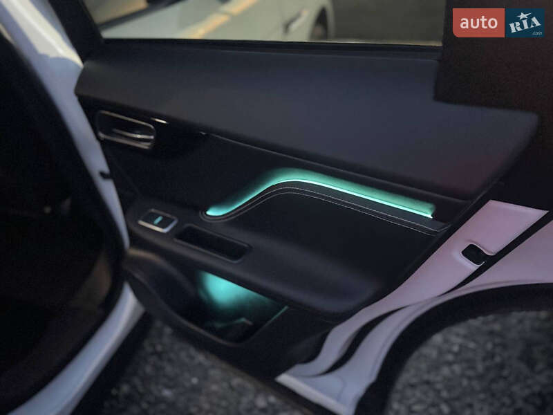 Внедорожник / Кроссовер Jaguar F-Pace 2017 в Луцке