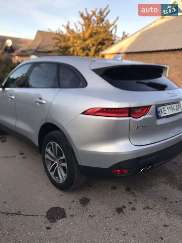 Внедорожник / Кроссовер Jaguar F-Pace 2017 в Кривом Роге