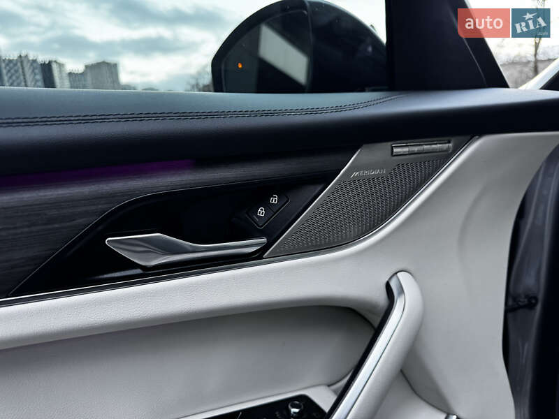 Внедорожник / Кроссовер Jaguar F-Pace 2022 в Киеве