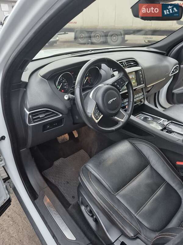 Внедорожник / Кроссовер Jaguar F-Pace 2018 в Львове фото 15 Внедорожник / Кроссовер Jaguar F-Pace 2018 в Львове