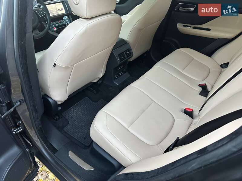 Внедорожник / Кроссовер Jaguar F-Pace 2018 в Киеве фото 15 Внедорожник / Кроссовер Jaguar F-Pace 2018 в Киеве