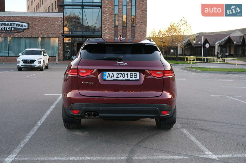 Внедорожник / Кроссовер Jaguar F-Pace 2016 в Киеве