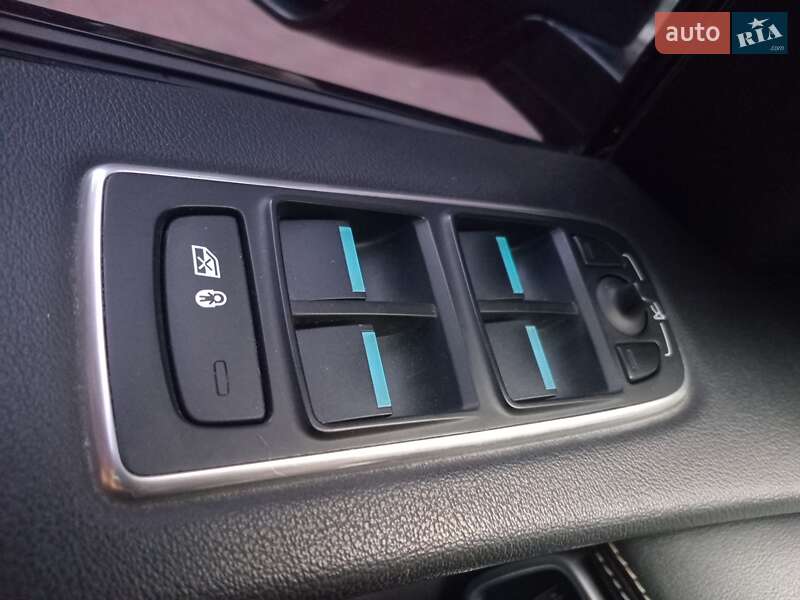 Позашляховик / Кросовер Jaguar F-Pace 2016 в Києві