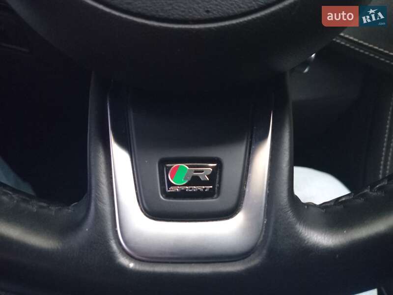 Позашляховик / Кросовер Jaguar F-Pace 2016 в Києві