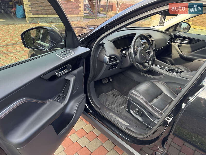 Внедорожник / Кроссовер Jaguar F-Pace 2016 в Черновцах фото 15 Внедорожник / Кроссовер Jaguar F-Pace 2016 в Черновцах