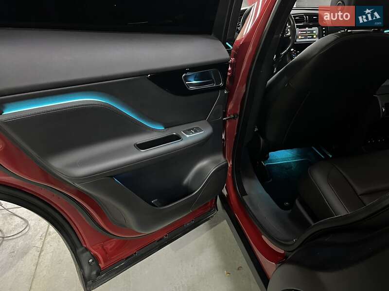 Позашляховик / Кросовер Jaguar F-Pace 2017 в Львові фото 7 Позашляховик / Кросовер Jaguar F-Pace 2017 в Львові