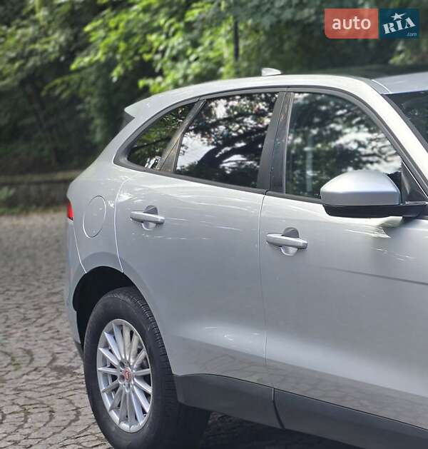 Позашляховик / Кросовер Jaguar F-Pace 2017 в Києві