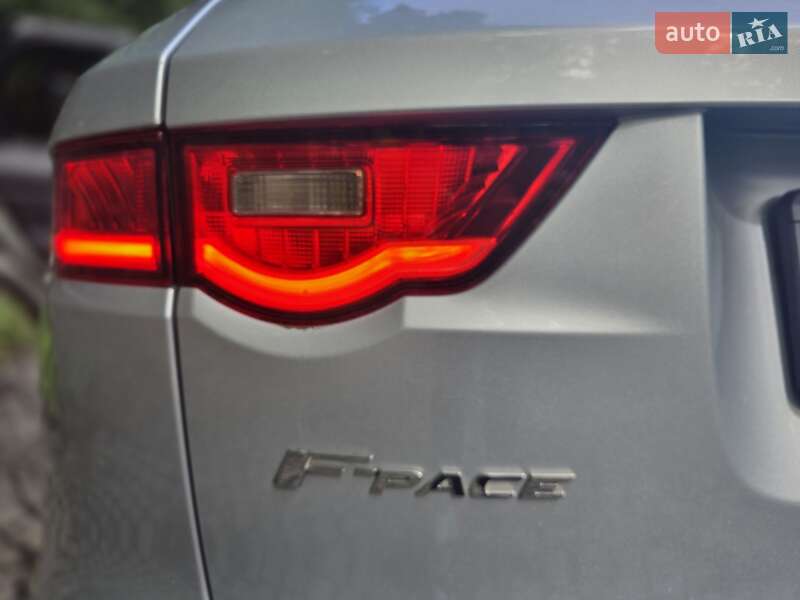 Позашляховик / Кросовер Jaguar F-Pace 2017 в Києві