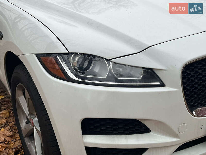 Внедорожник / Кроссовер Jaguar F-Pace 2018 в Киеве