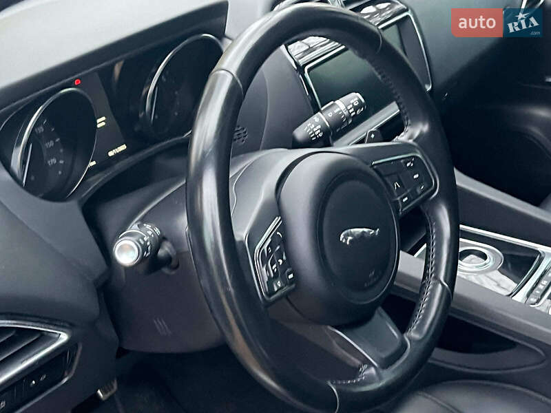 Внедорожник / Кроссовер Jaguar F-Pace 2018 в Киеве