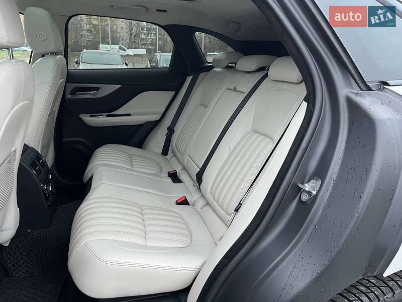 Позашляховик / Кросовер Jaguar F-Pace 2018 в Києві