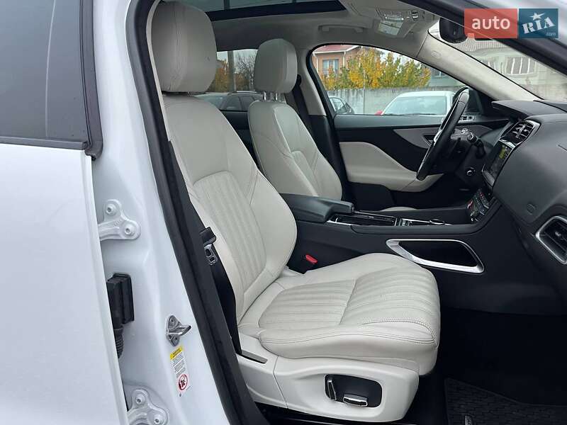 Позашляховик / Кросовер Jaguar F-Pace 2018 в Києві