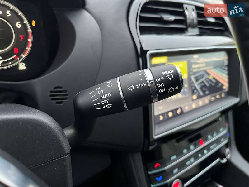 Позашляховик / Кросовер Jaguar F-Pace 2018 в Києві