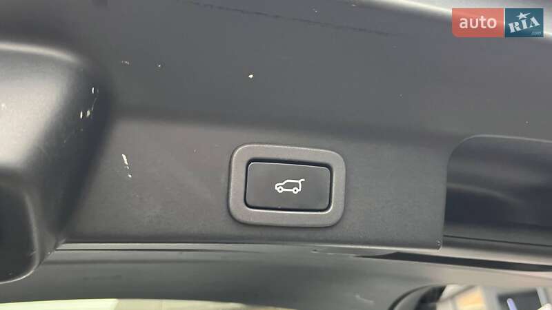 Внедорожник / Кроссовер Jaguar F-Pace 2016 в Луцке