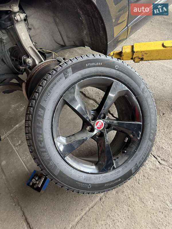 Позашляховик / Кросовер Jaguar F-Pace 2021 в Києві фото 4 Позашляховик / Кросовер Jaguar F-Pace 2021 в Києві