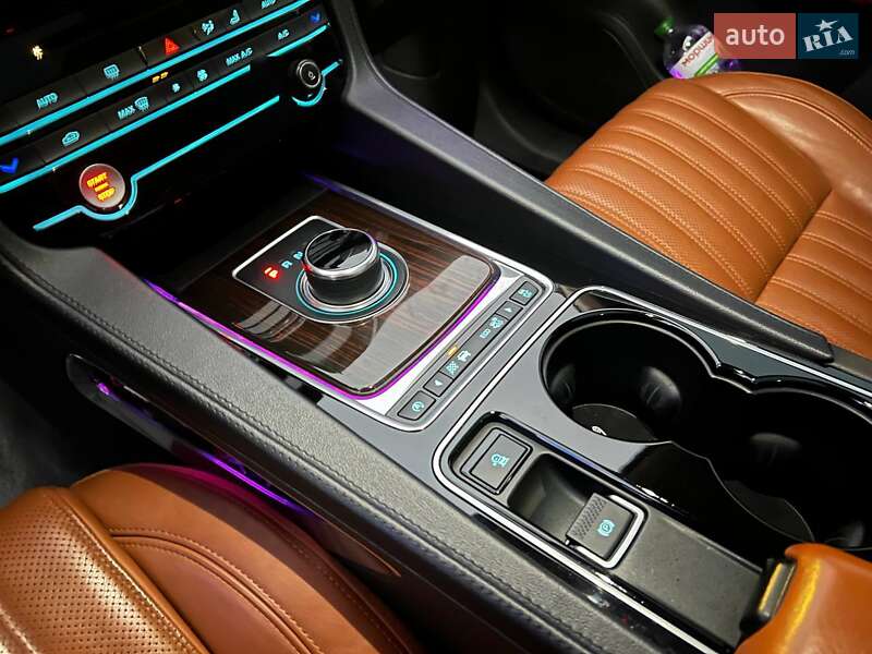 Позашляховик / Кросовер Jaguar F-Pace 2016 в Києві фото 23 Позашляховик / Кросовер Jaguar F-Pace 2016 в Києві