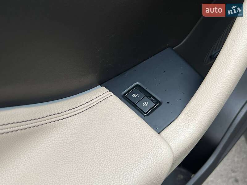 Позашляховик / Кросовер Jaguar F-Pace 2016 в Києві фото 17 Позашляховик / Кросовер Jaguar F-Pace 2016 в Києві