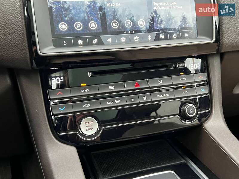 Позашляховик / Кросовер Jaguar F-Pace 2016 в Києві фото 28 Позашляховик / Кросовер Jaguar F-Pace 2016 в Києві