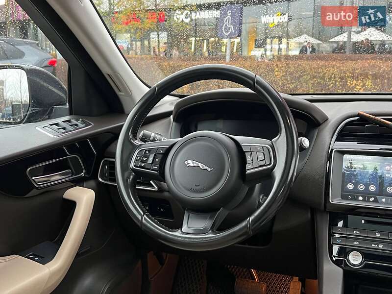 Позашляховик / Кросовер Jaguar F-Pace 2016 в Києві фото 25 Позашляховик / Кросовер Jaguar F-Pace 2016 в Києві