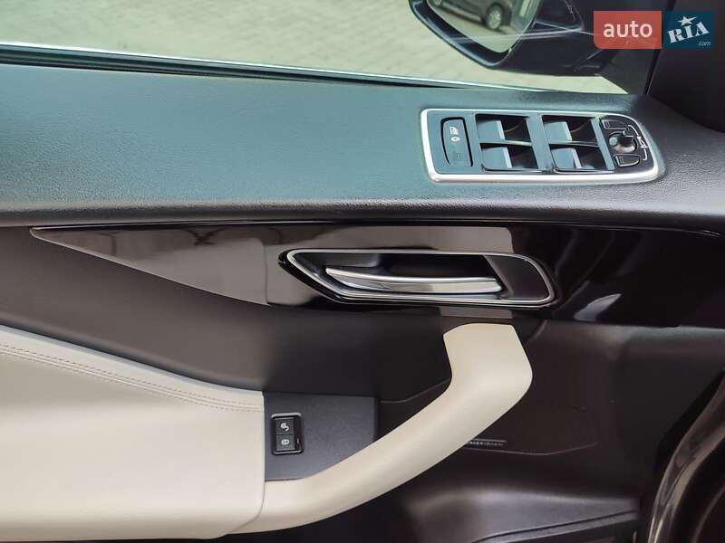 Внедорожник / Кроссовер Jaguar F-Pace 2017 в Ивано-Франковске